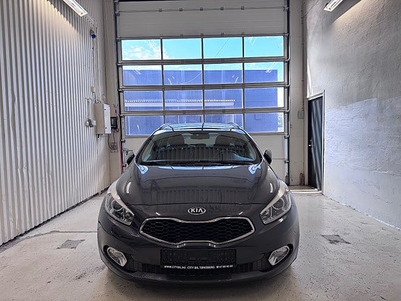 Kia Ceed 2 of 28