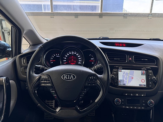 Kia Ceed 9 of 28