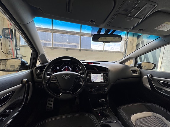 Kia Ceed 8 of 28