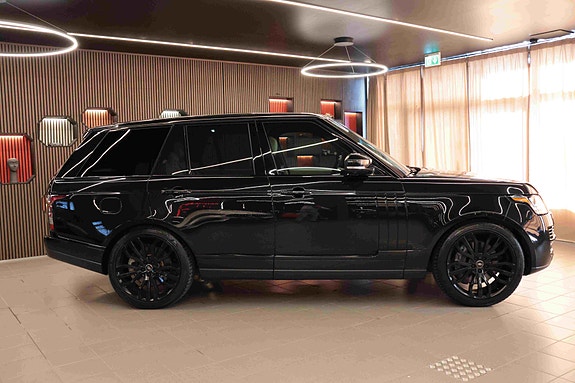 Land Rover Range Rover 9 of 30