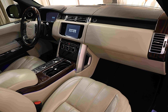 Land Rover Range Rover 12 of 30