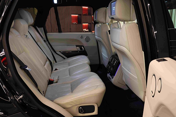 Land Rover Range Rover 16 of 30