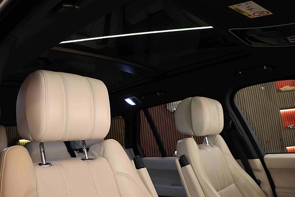 Land Rover Range Rover 14 of 30