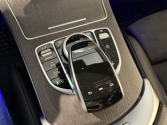 Mercedes-Benz C200 26 of 30