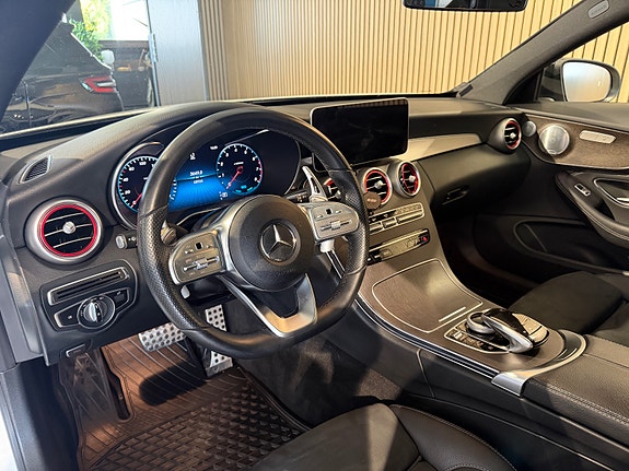 Mercedes-Benz C200 10 of 30
