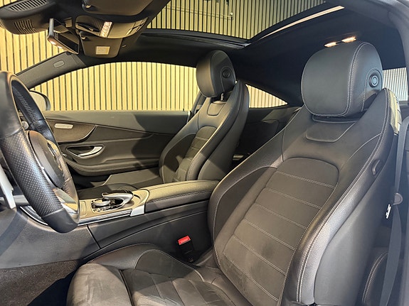 Mercedes-Benz C200 12 of 30