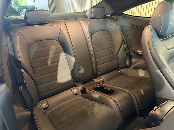 Mercedes-Benz C200 20 of 30