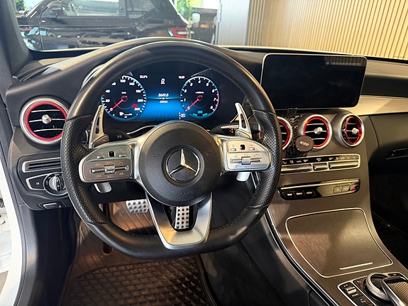 Mercedes-Benz C200 23 of 30