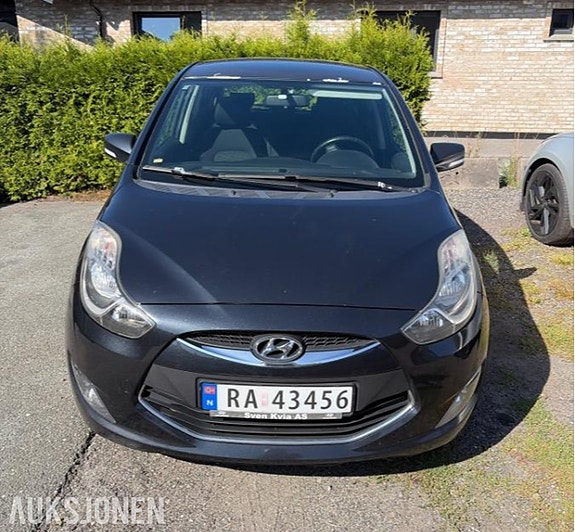 Hyundai ix20 2 of 16