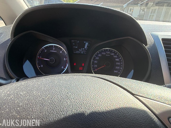 Hyundai ix20 8 of 16