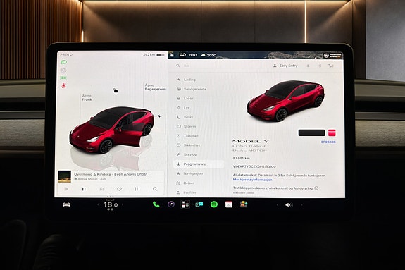 Tesla Model Y 20 of 30