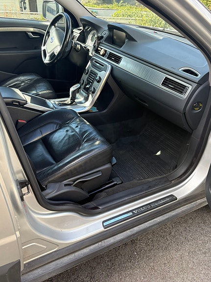 Volvo XC70 7 of 19