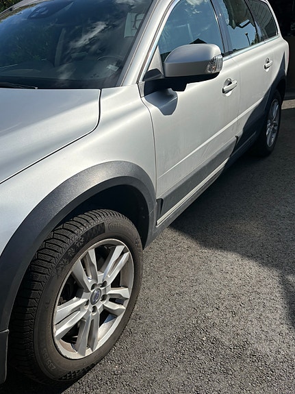 Volvo XC70 6 of 19