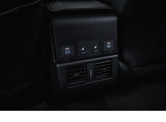 Subaru Solterra 27 of 30