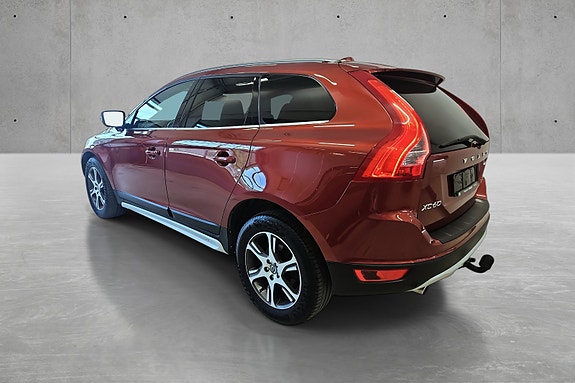 Volvo XC60 5 of 30