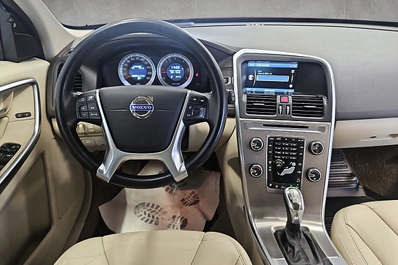 Volvo XC60 23 of 30