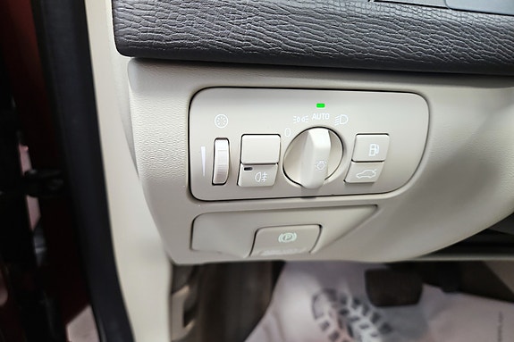 Volvo XC60 27 of 30