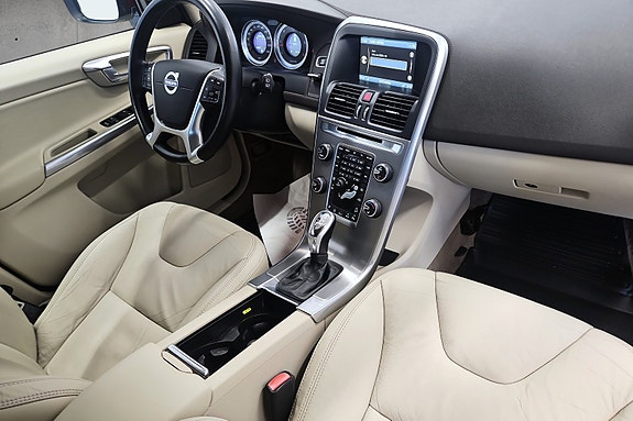 Volvo XC60 19 of 30