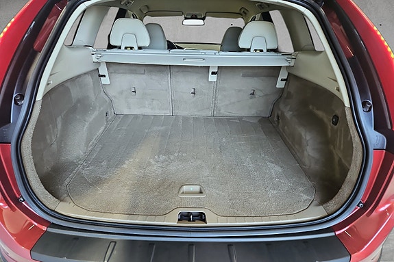 Volvo XC60 15 of 30