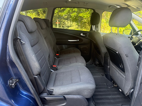 Ford S-MAX 8 of 10