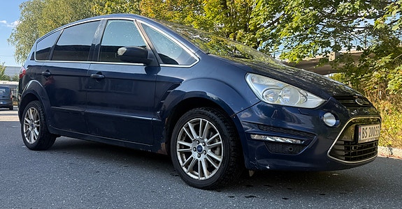 Ford S-MAX 4 of 10