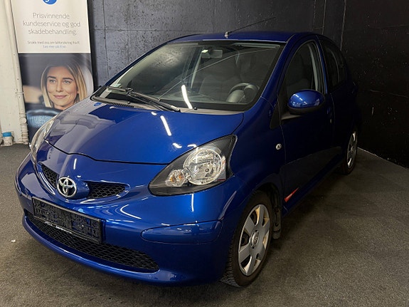 Toyota Aygo 3 of 16