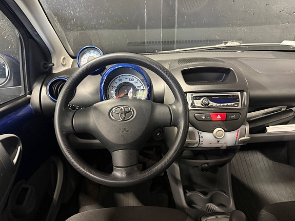 Toyota Aygo 8 of 16