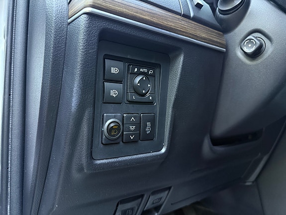 Toyota Land Cruiser 29 of 30