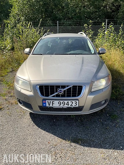 Volvo V70 5 of 14