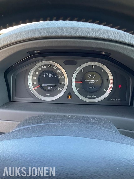 Volvo V70 11 of 14