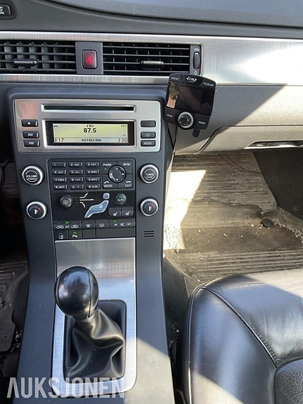 Volvo V70 6 of 14