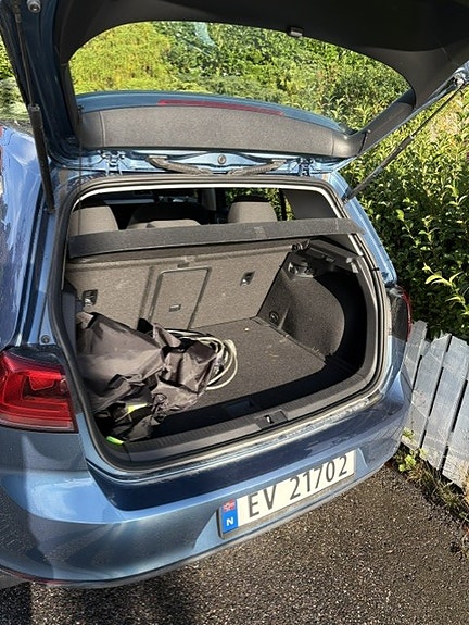 Volkswagen e-Golf VII 2 of 9