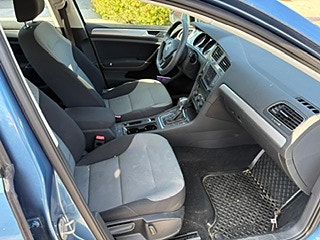 Volkswagen e-Golf VII 6 of 9