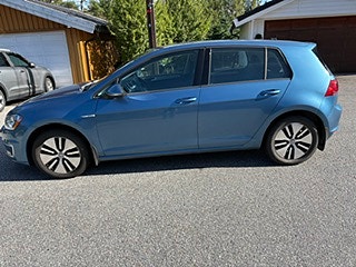 Volkswagen e-Golf VII 8 of 9
