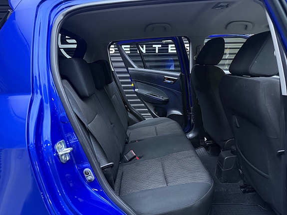 Suzuki Swift 20 of 23