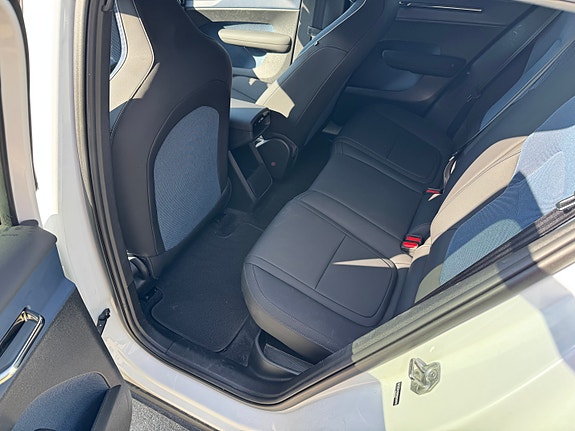 Volvo EX30 15 of 20