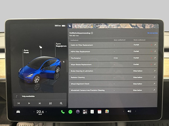 Tesla Model Y 12 of 23