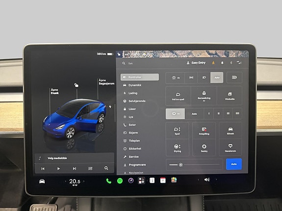 Tesla Model Y 10 of 23