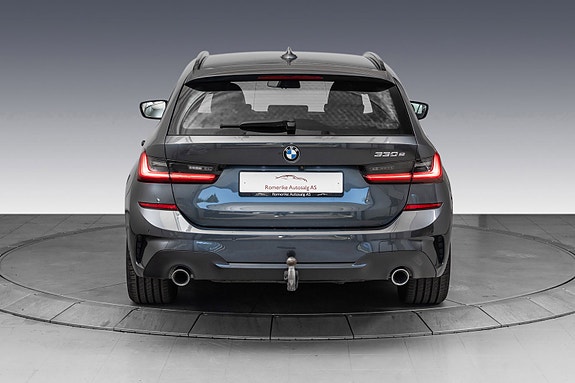 BMW 330e 5 of 30
