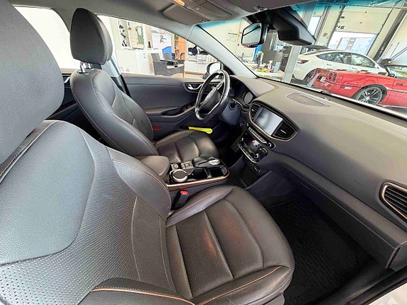 Hyundai IONIQ 4 of 21