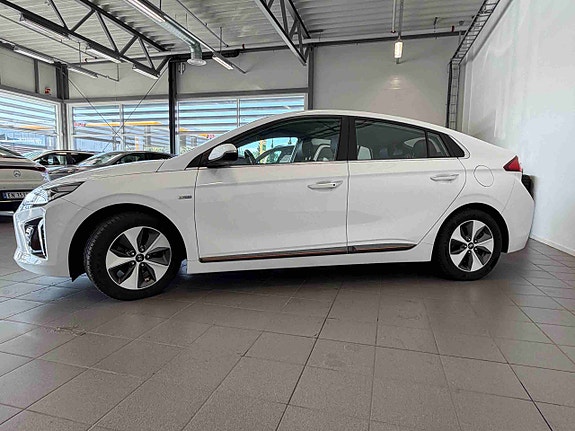 Hyundai IONIQ 3 of 21