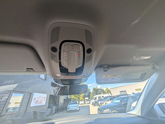 Audi e-tron 6 of 24