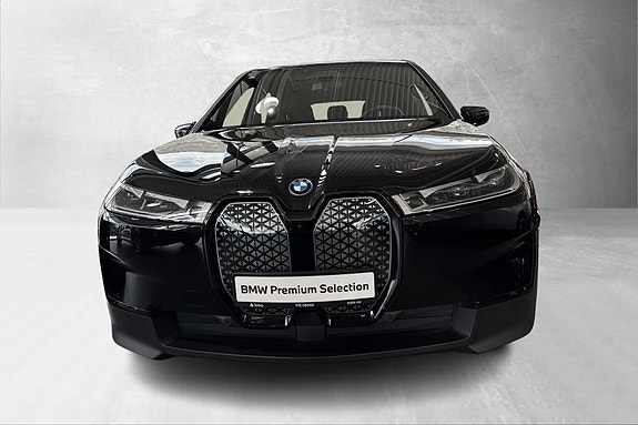 BMW iX 2 of 15