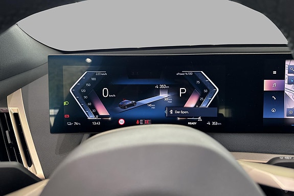 BMW iX 7 of 15