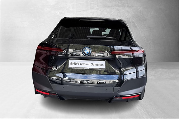 BMW iX 3 of 15