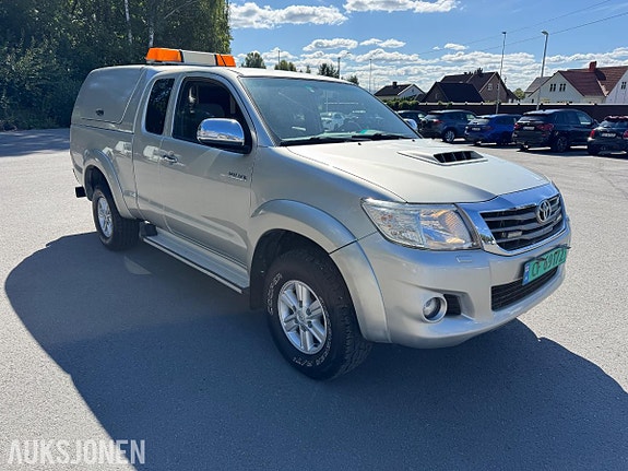 Toyota HiLux 7 of 30