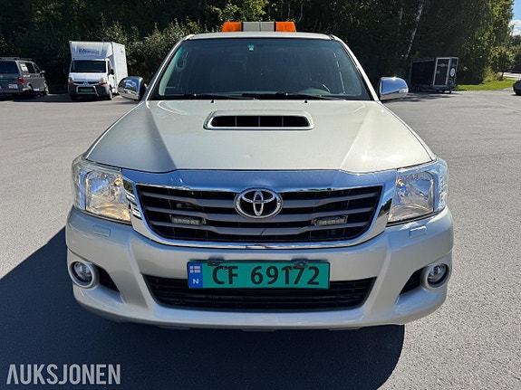 Toyota HiLux 8 of 30