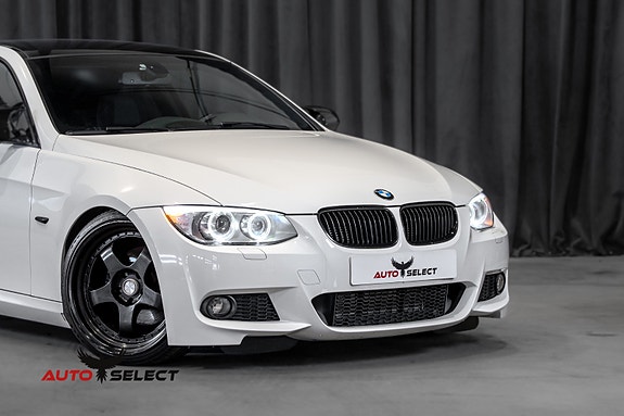 BMW 320d 2 of 30