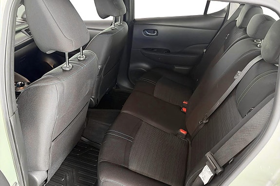 Nissan Leaf 9 of 26