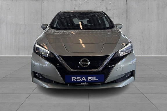 Nissan Leaf 2 of 26